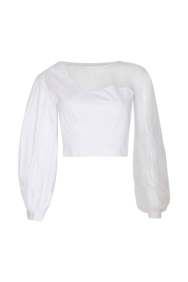 White Top With Voluminous Sleeve